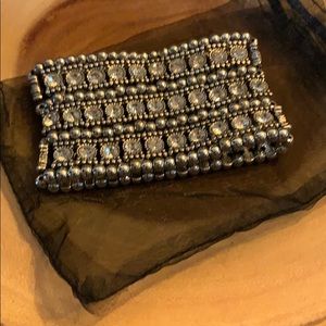 Beautiful silver, sparkly bracelet Fabulous! NEW!